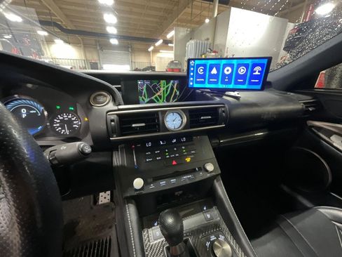 Used 2015 Lexus RC F w/ Premium Package RWD image 9