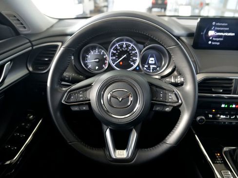 Used 2023 MAZDA CX-9 Touring image 18