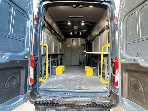 Used 2019 Ford Transit 250 Base image 29