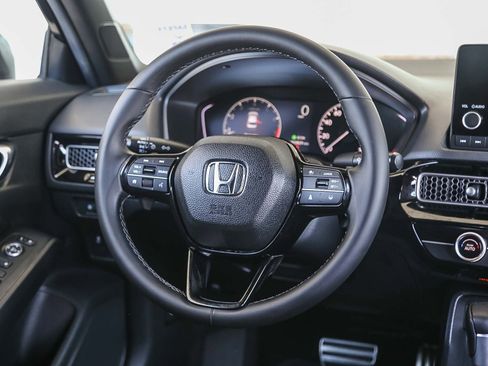 Used 2025 Honda Civic Sport image 18