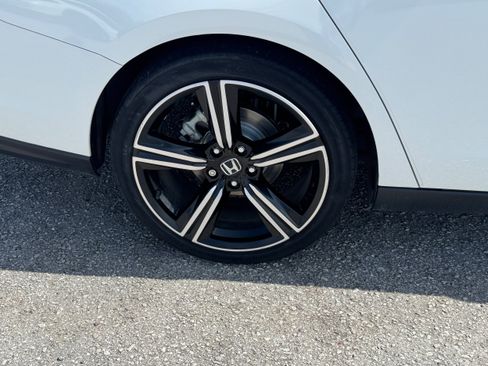 Used 2024 Honda Accord Sport image 5