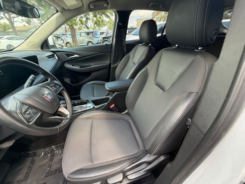 Used 2025 Buick Encore GX Preferred image 24