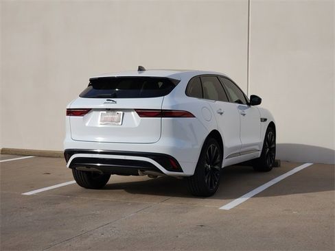 Used 2025 Jaguar F-PACE R-Dynamic S image 7