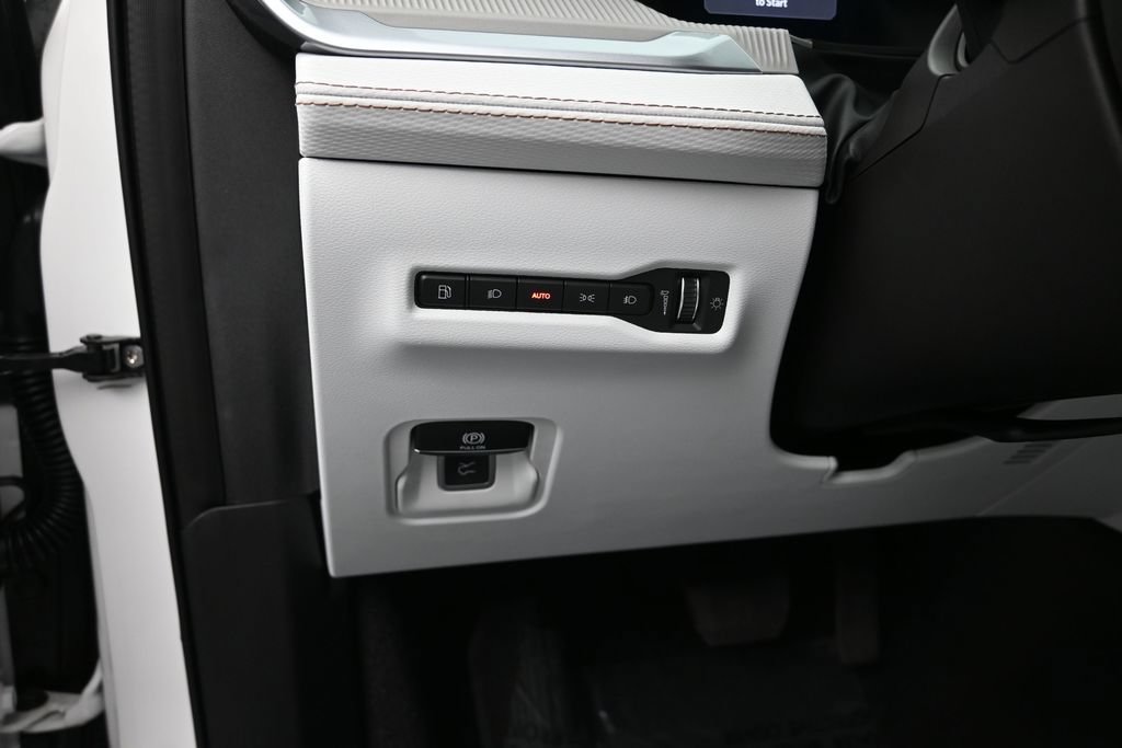 New 2026 Jeep Cherokee Limited AWD/4WD image 13