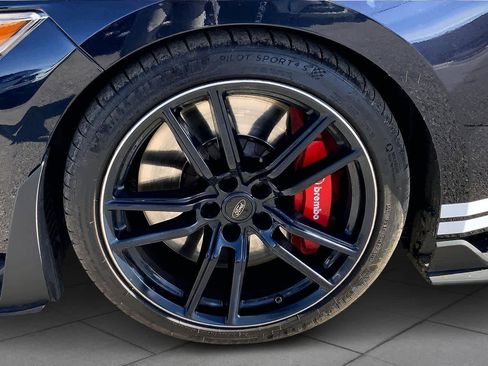 Used 2021 Ford Mustang Shelby GT500 w/ Technology Package image 9