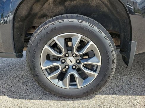 Used 2023 Chevrolet Silverado 1500 RST AWD/4WD image 5