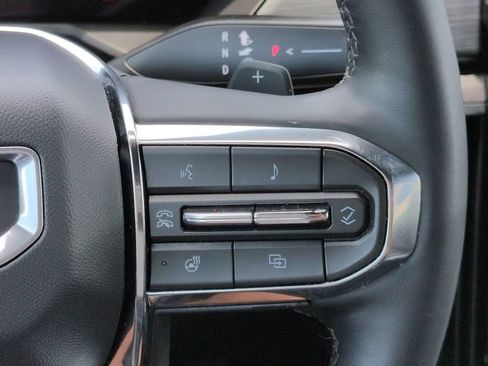 Used 2025 GMC Acadia Elevation FWD image 27