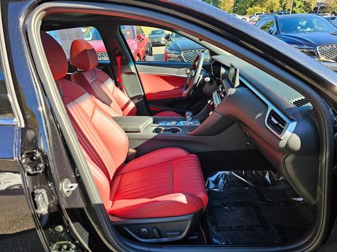 Certified 2025 Genesis G70 3.3T Advanced image 29