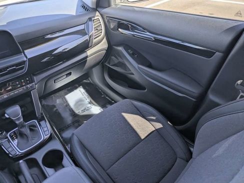 Used 2024 Kia Seltos S image 16