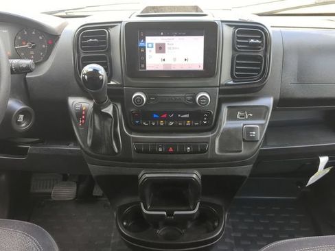Used 2025 RAM ProMaster 2500 w/ Convenience Group FWD image 20
