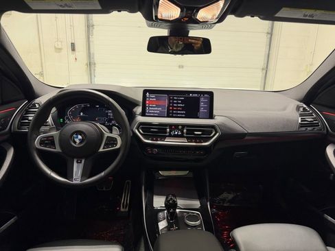 Used 2025 BMW X4 xDrive30i w/ Premium Package AWD/4WD image 36