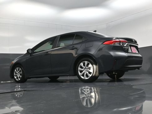 Used 2025 Toyota Corolla LE FWD image 20