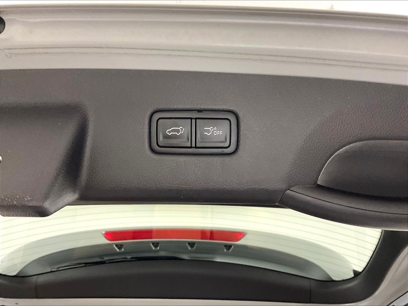 Used 2024 Kia Carnival EX FWD image 38