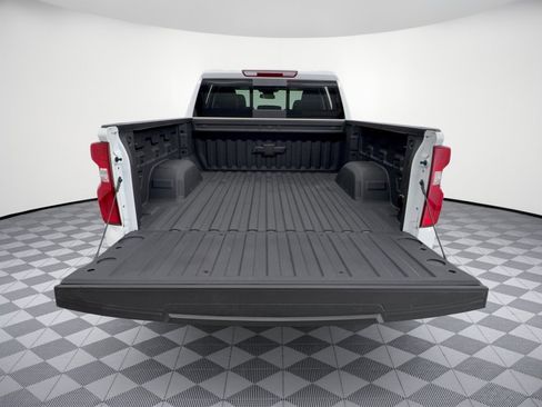 Used 2025 Chevrolet Silverado 1500 LTZ AWD/4WD image 28