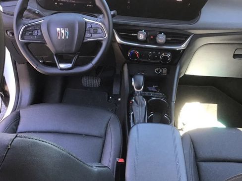 Used 2024 Buick Encore GX Sport Touring FWD image 7
