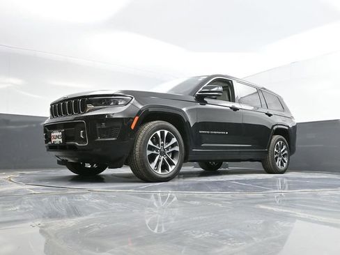 Used 2021 Jeep Grand Cherokee L Overland w/ Luxury Tech Group IV image 55