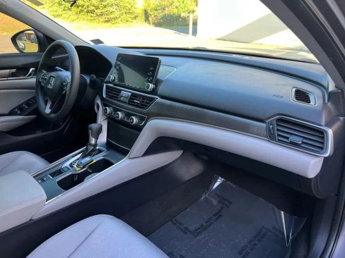 Used 2019 Honda Accord LX image 15