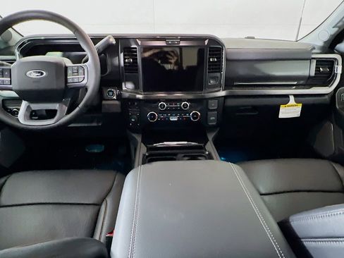 New 2026 Ford F350 Lariat w/ Black Appearance Package image 7