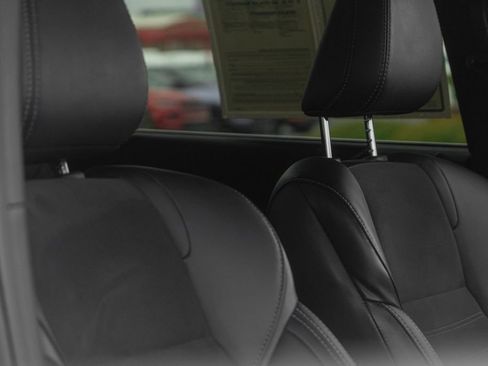 Used 2024 Mitsubishi Outlander SE Black Edition image 52