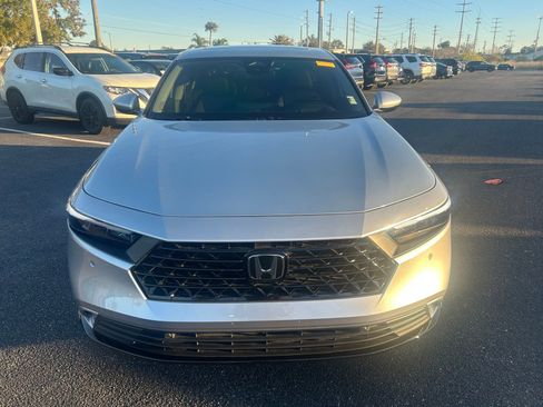 Used 2024 Honda Accord Touring image 2