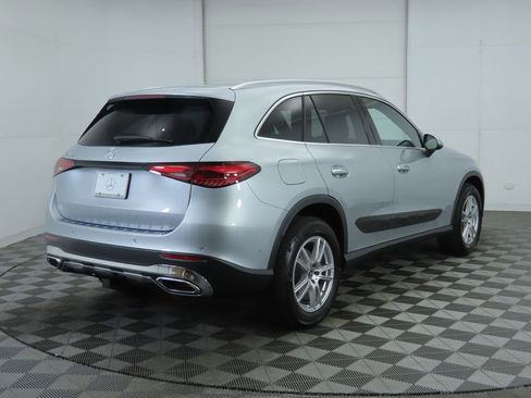 Certified 2025 Mercedes-Benz GLC 300 image 5