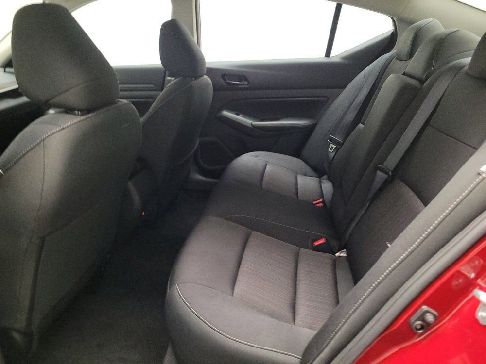 Used 2025 Nissan Altima 2.5 SV FWD image 18