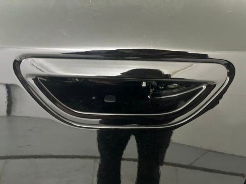 Used 2025 Jeep Wagoneer S Launch Edition image 17