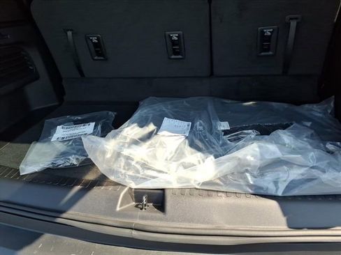 New 2026 Chevrolet Traverse LT image 25