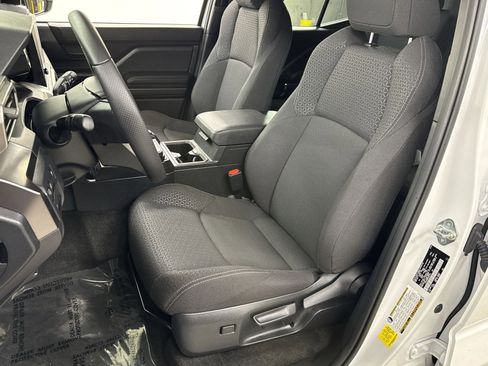 Used 2025 Toyota 4Runner SR5 image 4