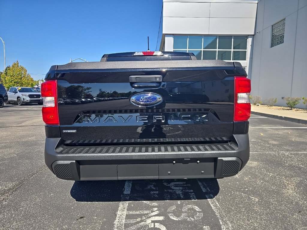 Used 2023 Ford Maverick Lariat FWD image 10