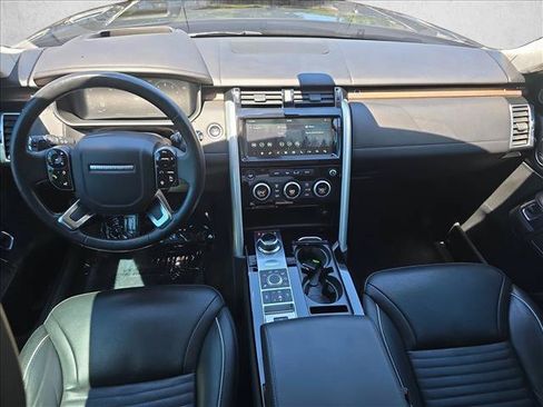 Used 2020 Land Rover Discovery HSE Luxury AWD/4WD image 9