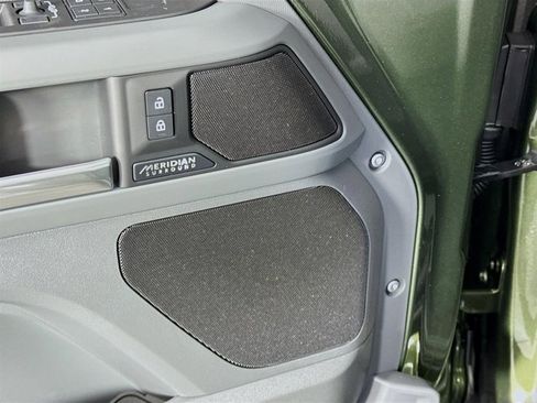 Used 2026 Land Rover Defender 110 X-Dynamic SE image 21