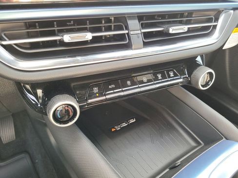 New 2026 Chevrolet Equinox EV LT image 11