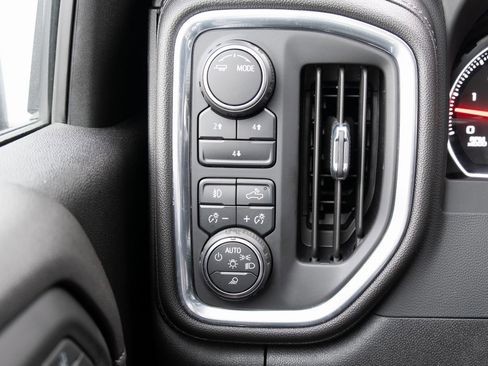 Used 2023 Chevrolet Silverado 3500 LT w/ Convenience Package image 10