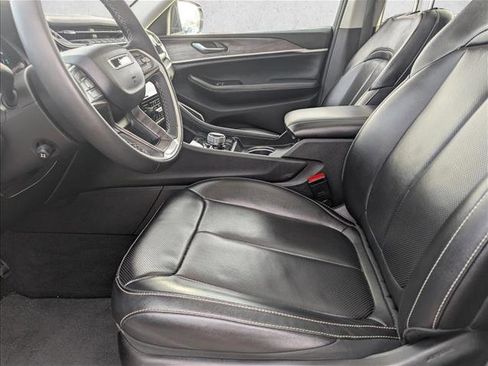 Used 2024 Jeep Grand Cherokee Limited 4xe w/ Luxury Tech Group II image 18