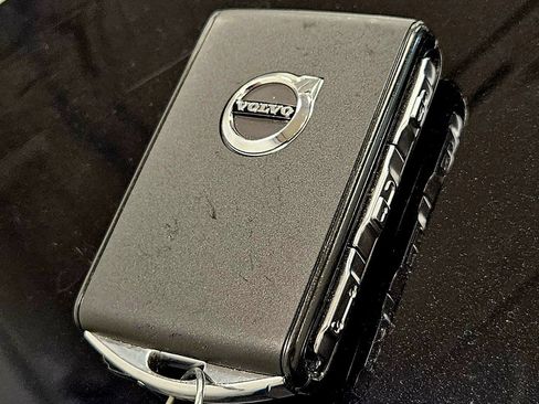 Used 2024 Volvo XC90 T8 Ultimate w/ Protection Package Premier image 43