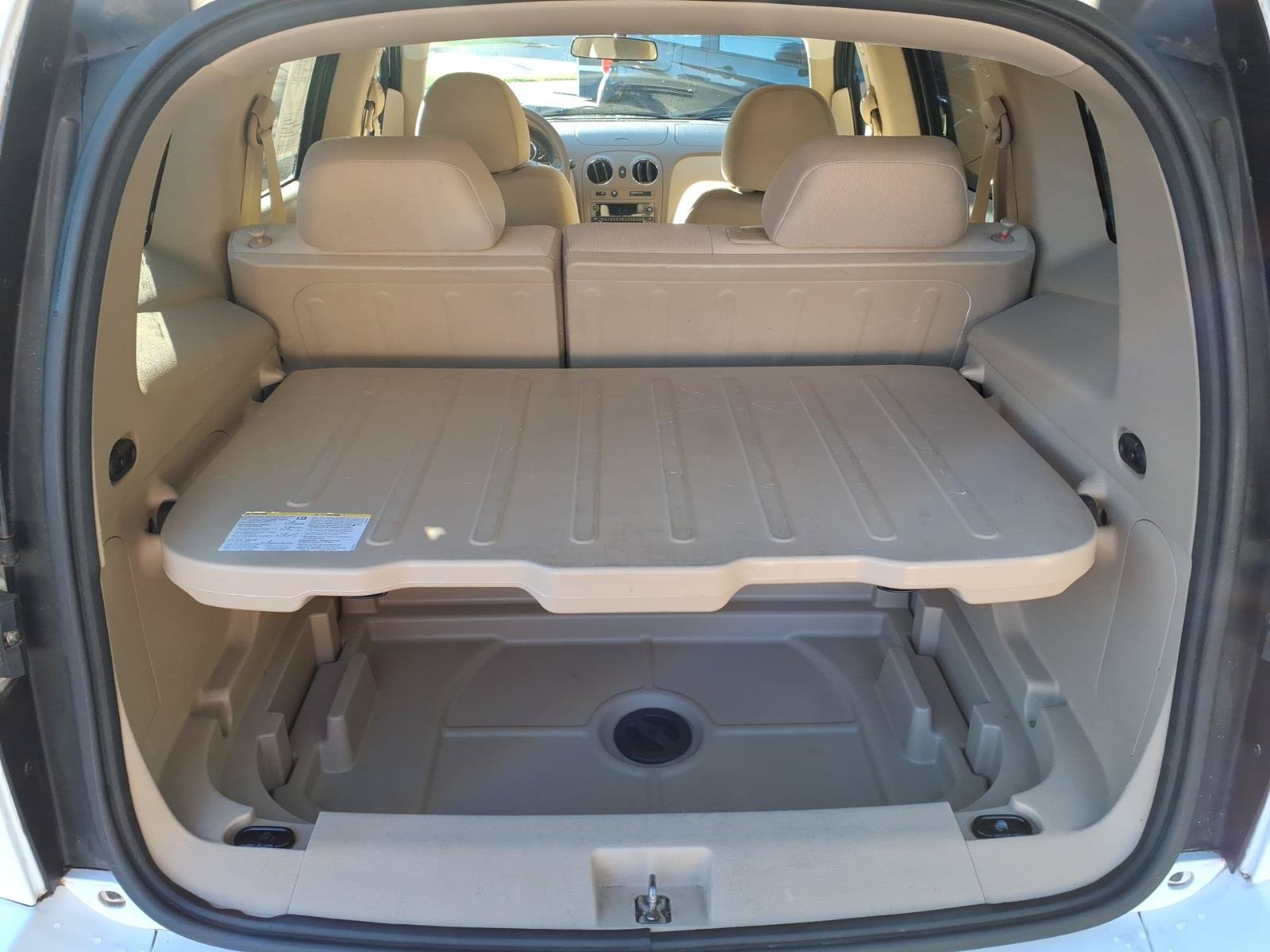 Used 2009 Chevrolet HHR LS FWD image 12