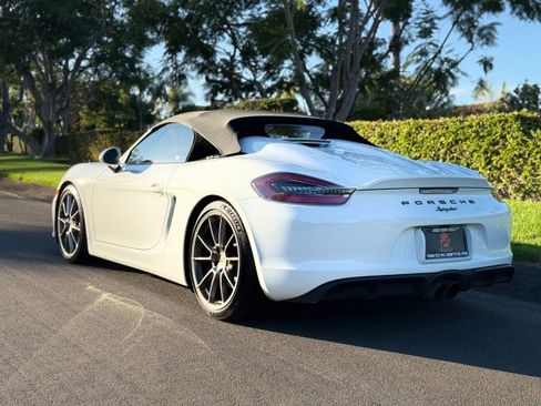 Used 2016 Porsche Boxster Spyder image 8