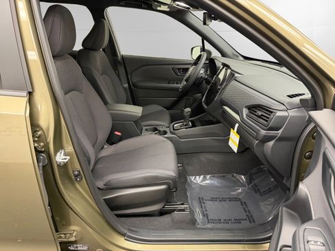 Used 2025 Subaru Forester Premium AWD/4WD image 15