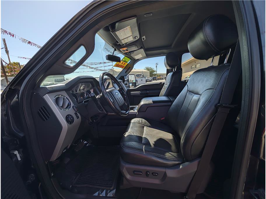Used 2015 Ford F250 Lariat w/ Lariat Ultimate Package AWD/4WD image 7