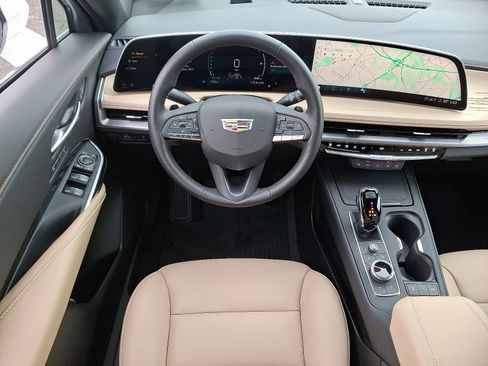 Used 2025 Cadillac XT4 Premium Luxury w/ Cold Weather Package image 11