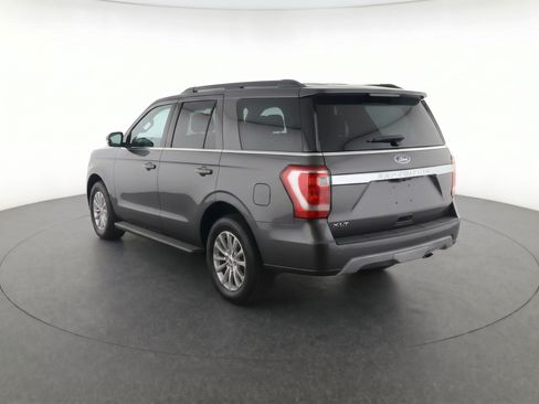 Used 2019 Ford Expedition XLT w/ Equipment Group 201A AWD/4WD image 3