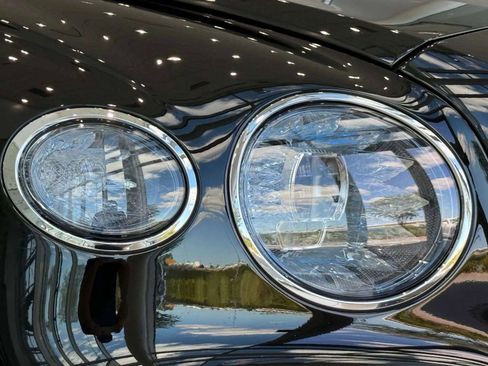 New 2026 Bentley Flying Spur Plug-In Hybrid AWD/4WD image 54