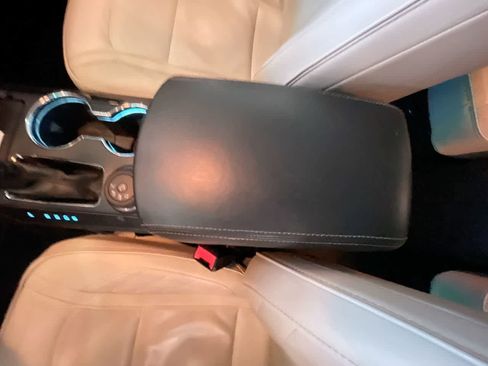 Used 2016 Ford Explorer Platinum AWD/4WD image 21