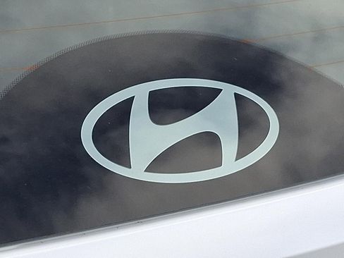 New 2026 Hyundai Tucson SE image 17