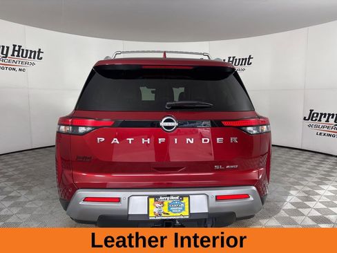 Used 2023 Nissan Pathfinder SL w/ SL Premium Package image 6