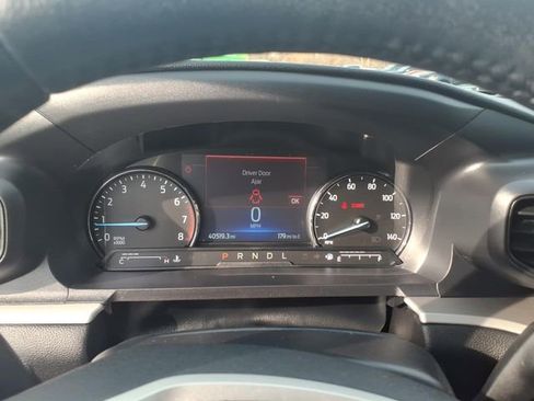 Used 2023 Ford Explorer XLT image 18