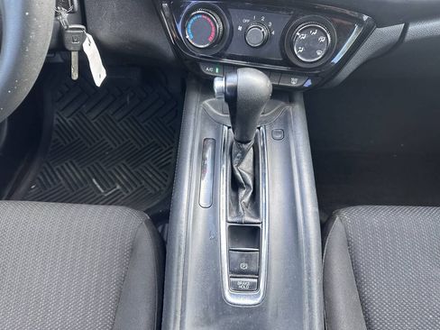 Used 2016 Honda HR-V LX image 16