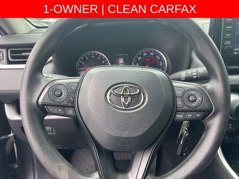 Used 2021 Toyota RAV4 LE AWD/4WD image 10