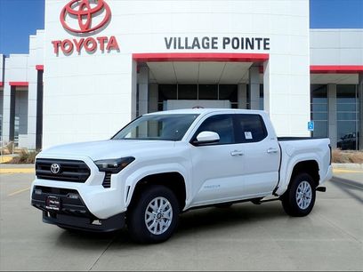 New 2025 Toyota Tacoma SR5